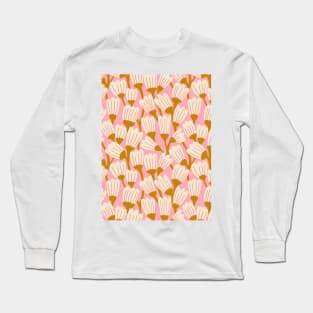 Happy blossom flower pattern in white and pink Long Sleeve T-Shirt